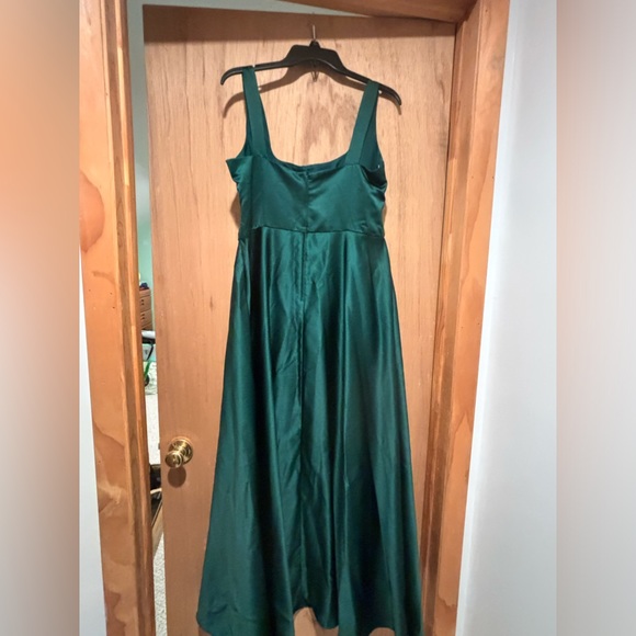 Green Bridesmaids or Prom Dress only worn once - Picture 5 of 5